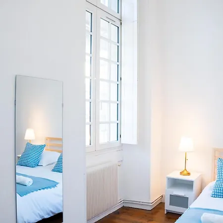 Wonderhost, Volumes Incroyables & Royale *