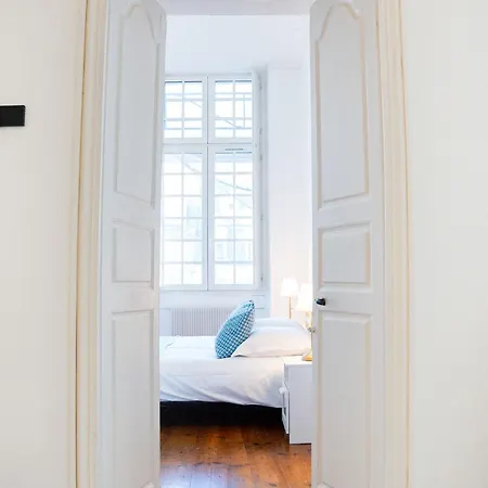 Wonderhost, Volumes Incroyables & Royale Pau